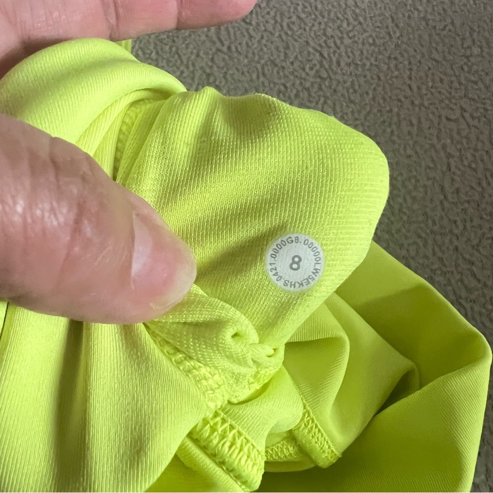 Lululemon M - Picture 2 of 2